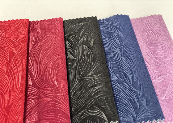 El terciopelo Sofa Fabric 3D del poliéster 100 grabó en relieve la tela de tapicería del terciopelo